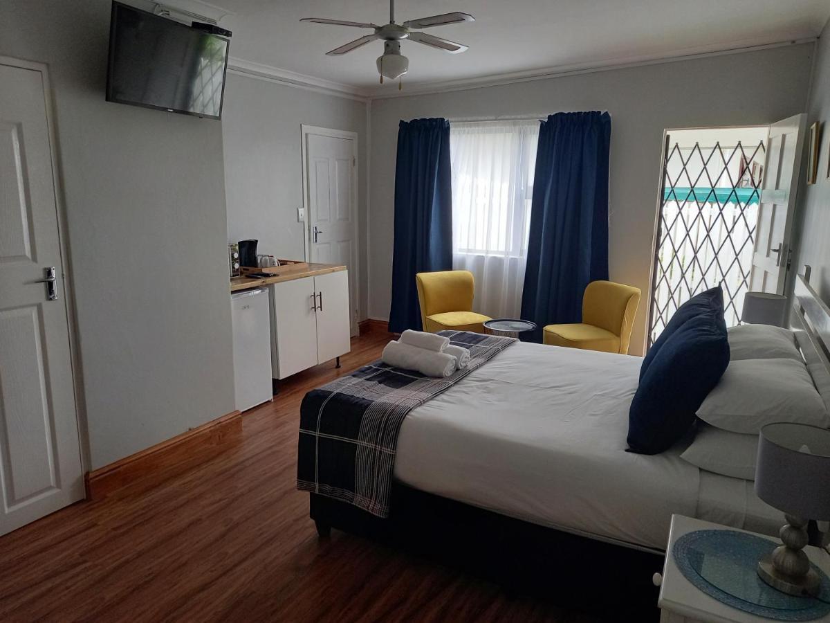 Friendz Guesthouse Knysna Exterior foto